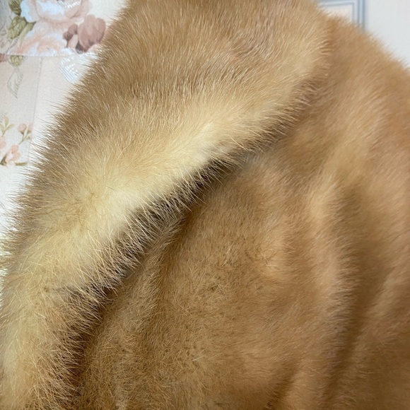 Vintage Genuine MINK Shawl - Picture 3 of 5
